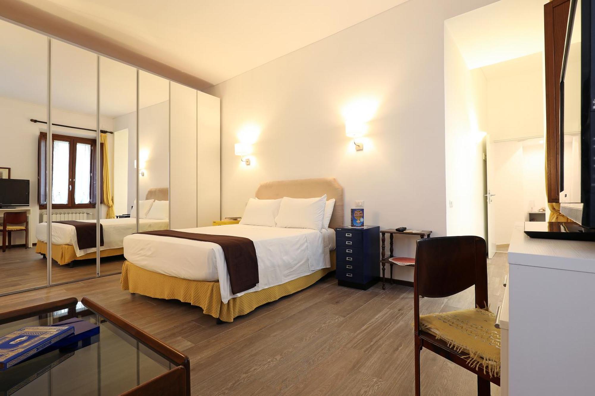 Piazza Navona Apartment *