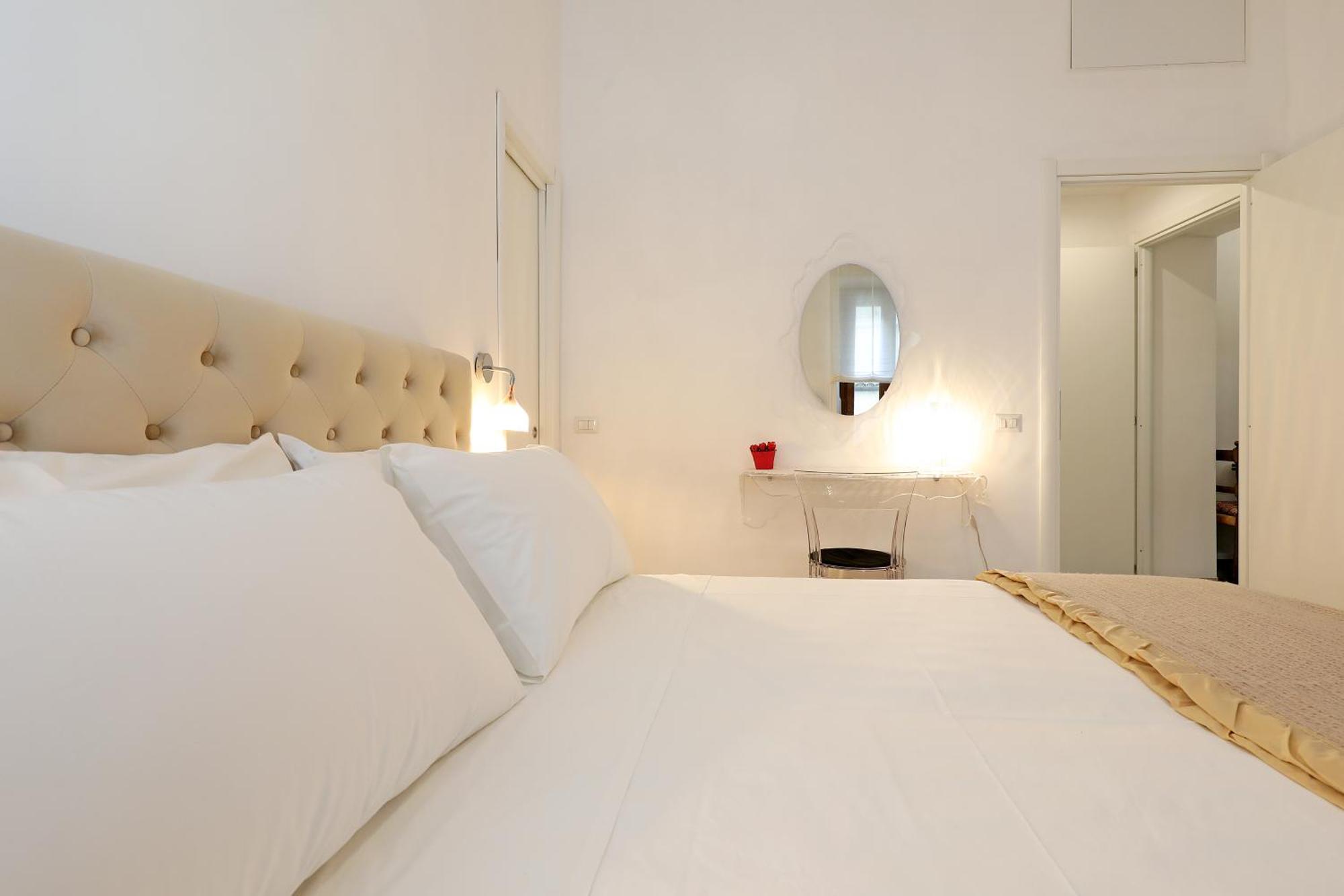 Piazza Navona Apartment *