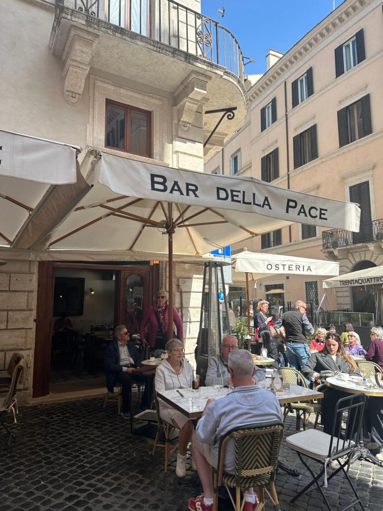 Piazza Navona Apartment *